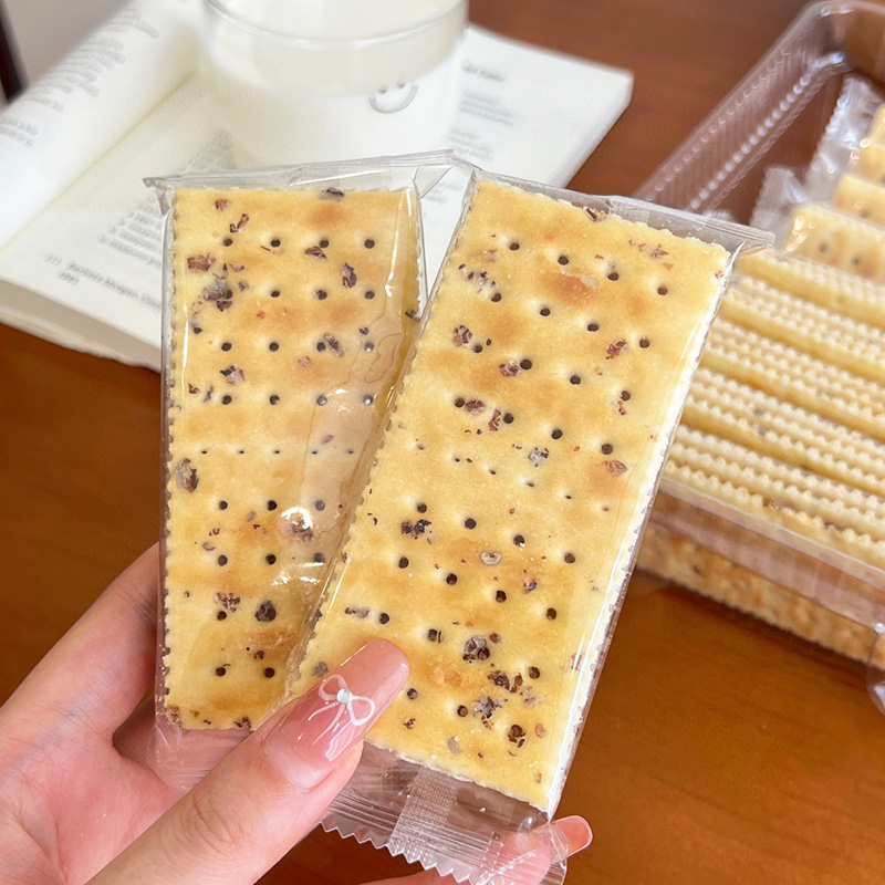 Bánh quy giòn Soda lúa mạch đen và muối biển